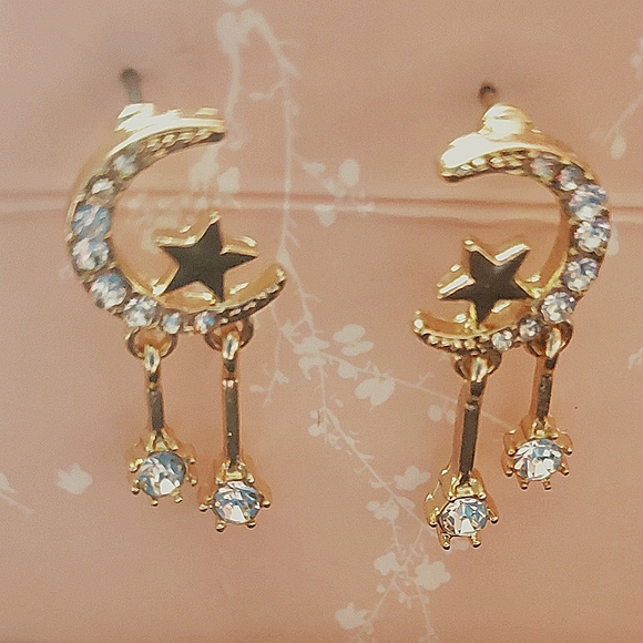 Gold Moon And Star Earrings - Picture 1 of 1